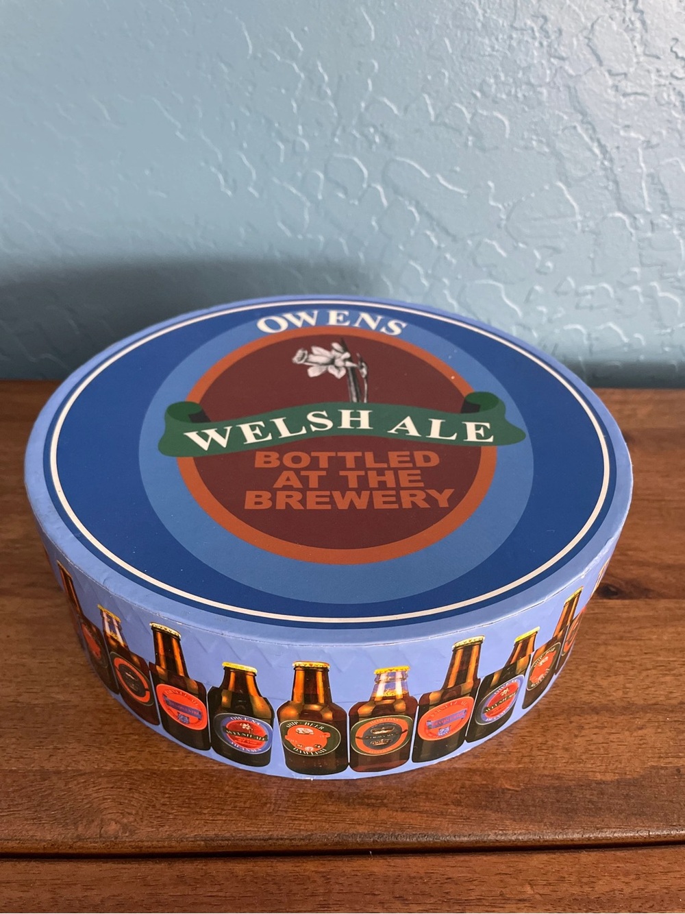 Owens Welsh Ale Round Tin - Blue